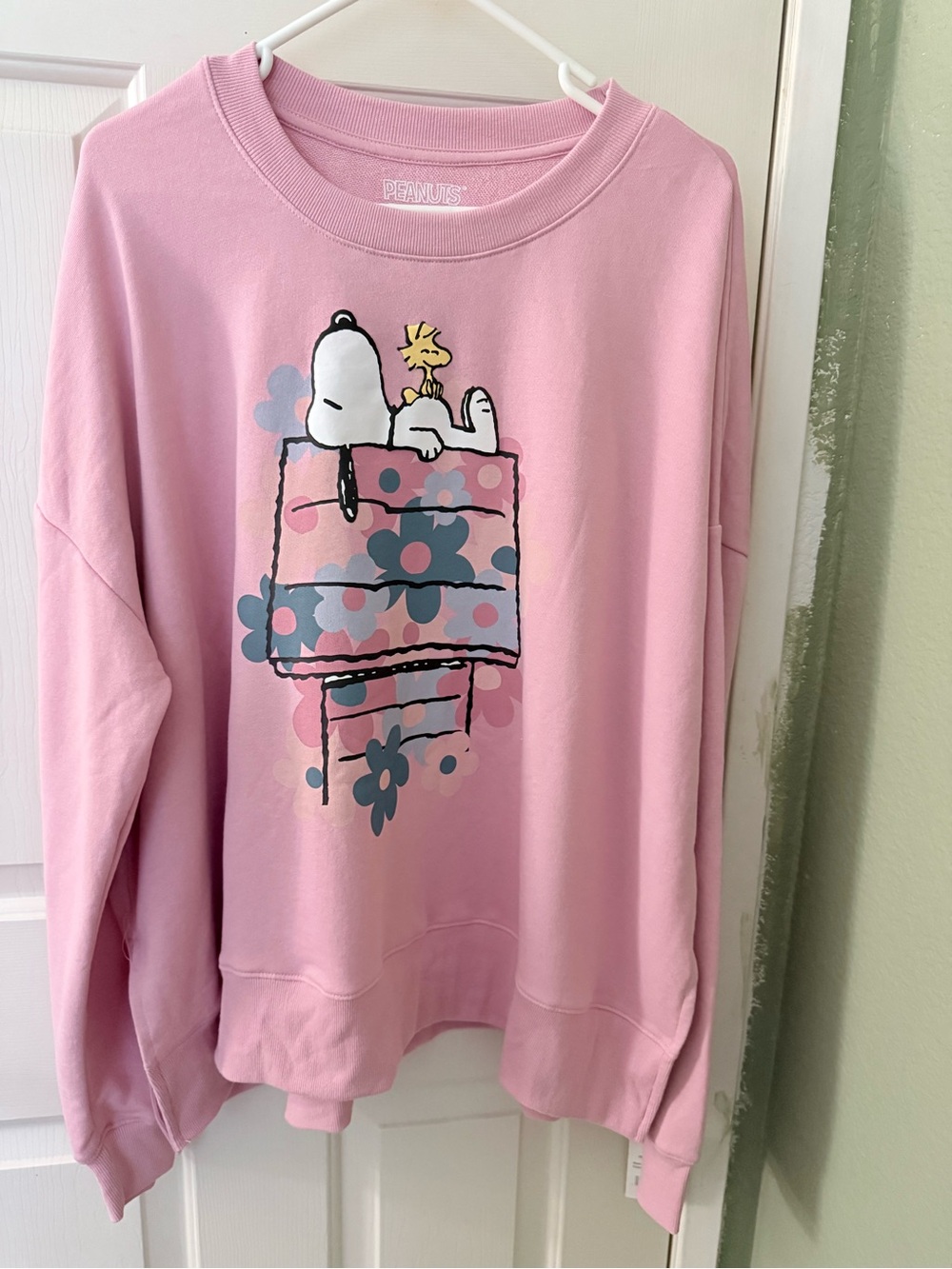 Peanuts Snoopy & Woodstock pink sweatshirt - womens size XXL - NEW